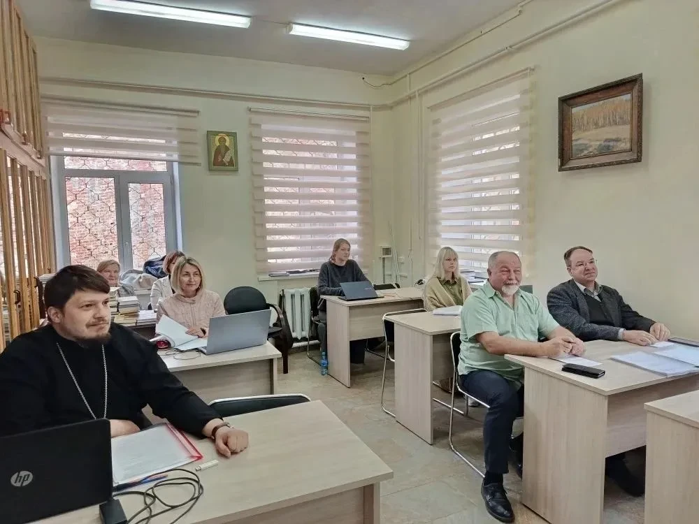 Защита курсовых работ на 4 курсе Защита курсовых работ на 4 курсе