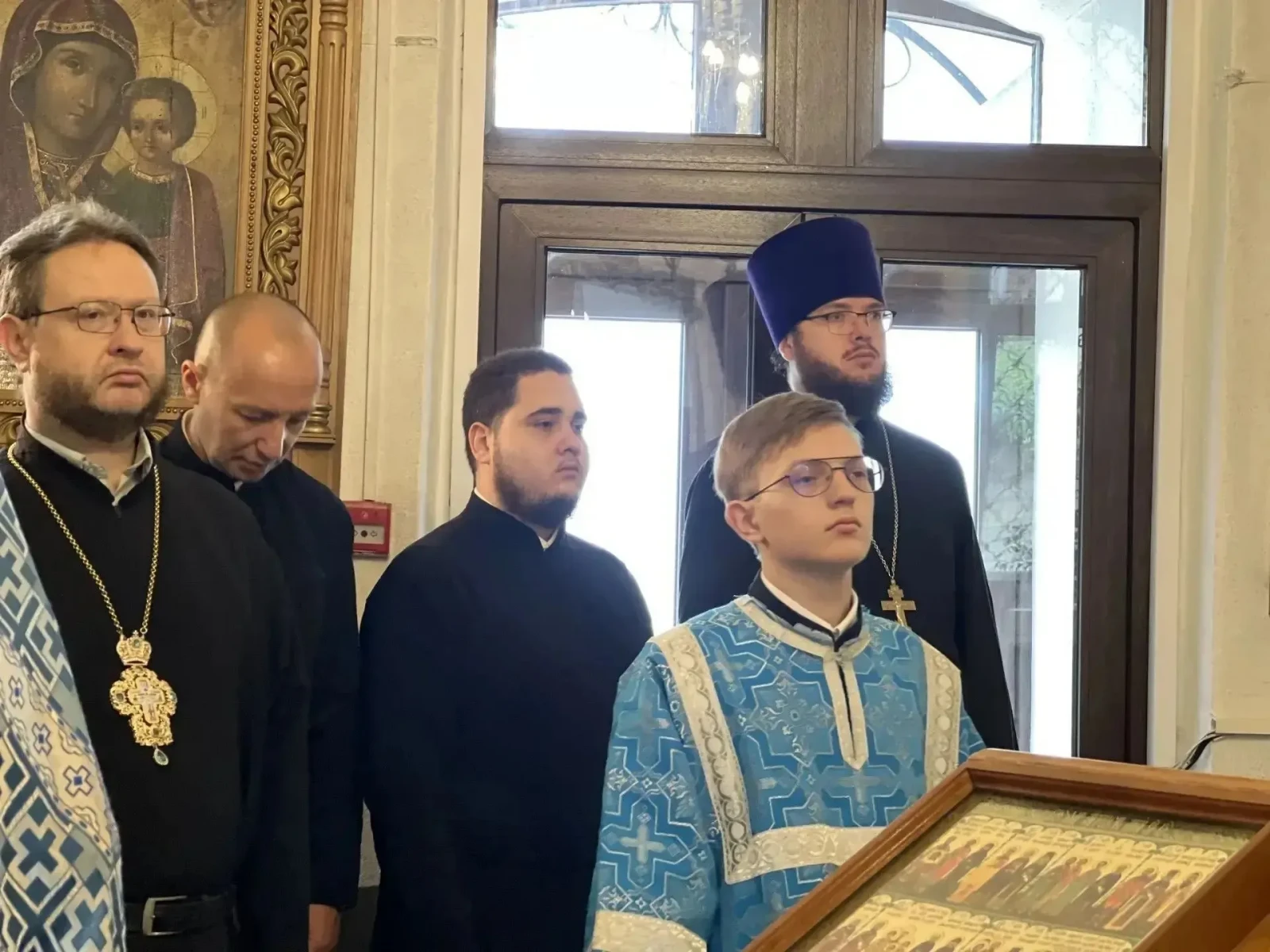В Покровском храме Смоленской семинарии совершили молебен на начало учебного года. В Покровском храме Смоленской семинарии совершили молебен на начало учебного года.