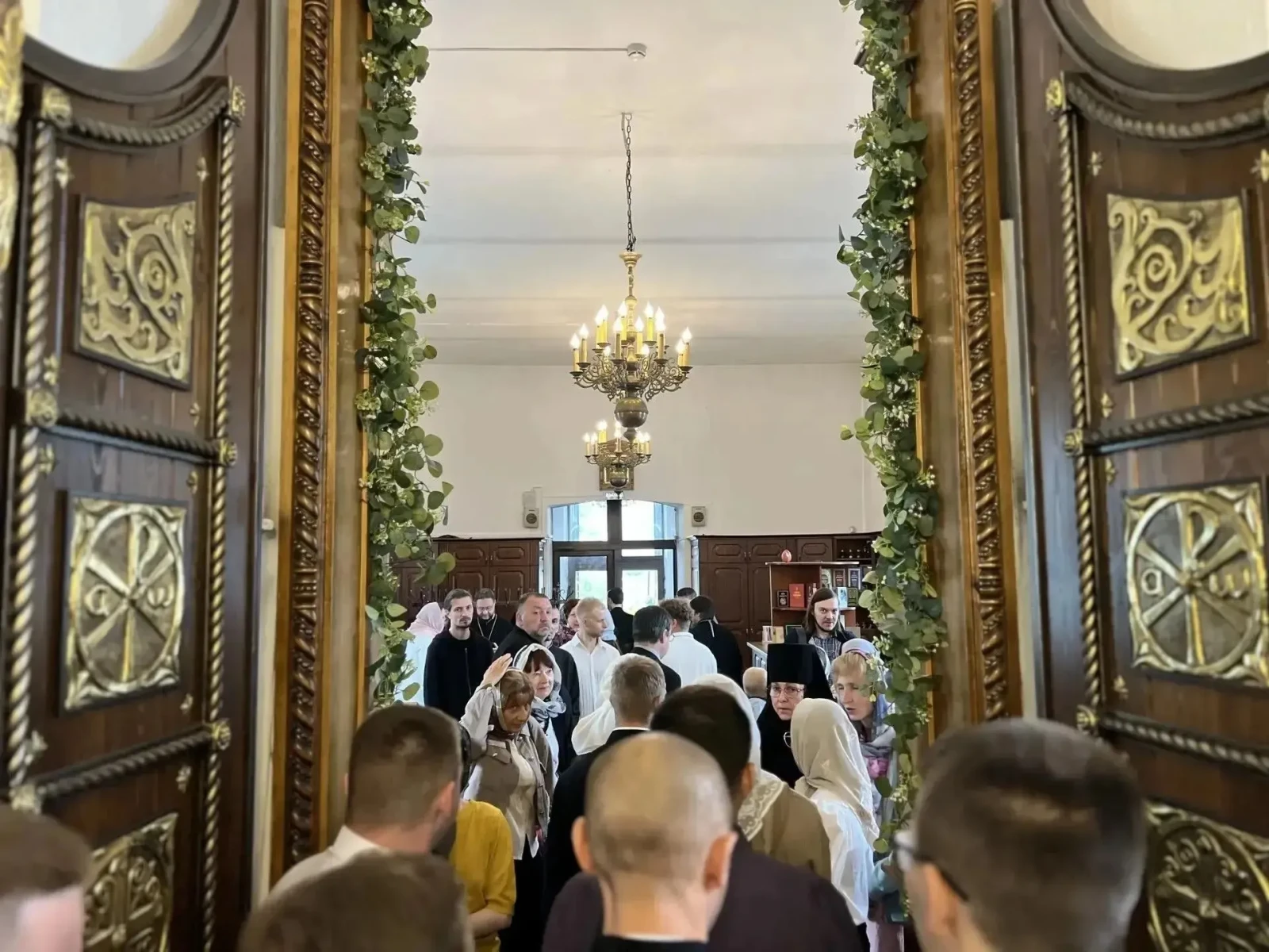 В Покровском храме Смоленской семинарии совершили молебен на начало учебного года. В Покровском храме Смоленской семинарии совершили молебен на начало учебного года.