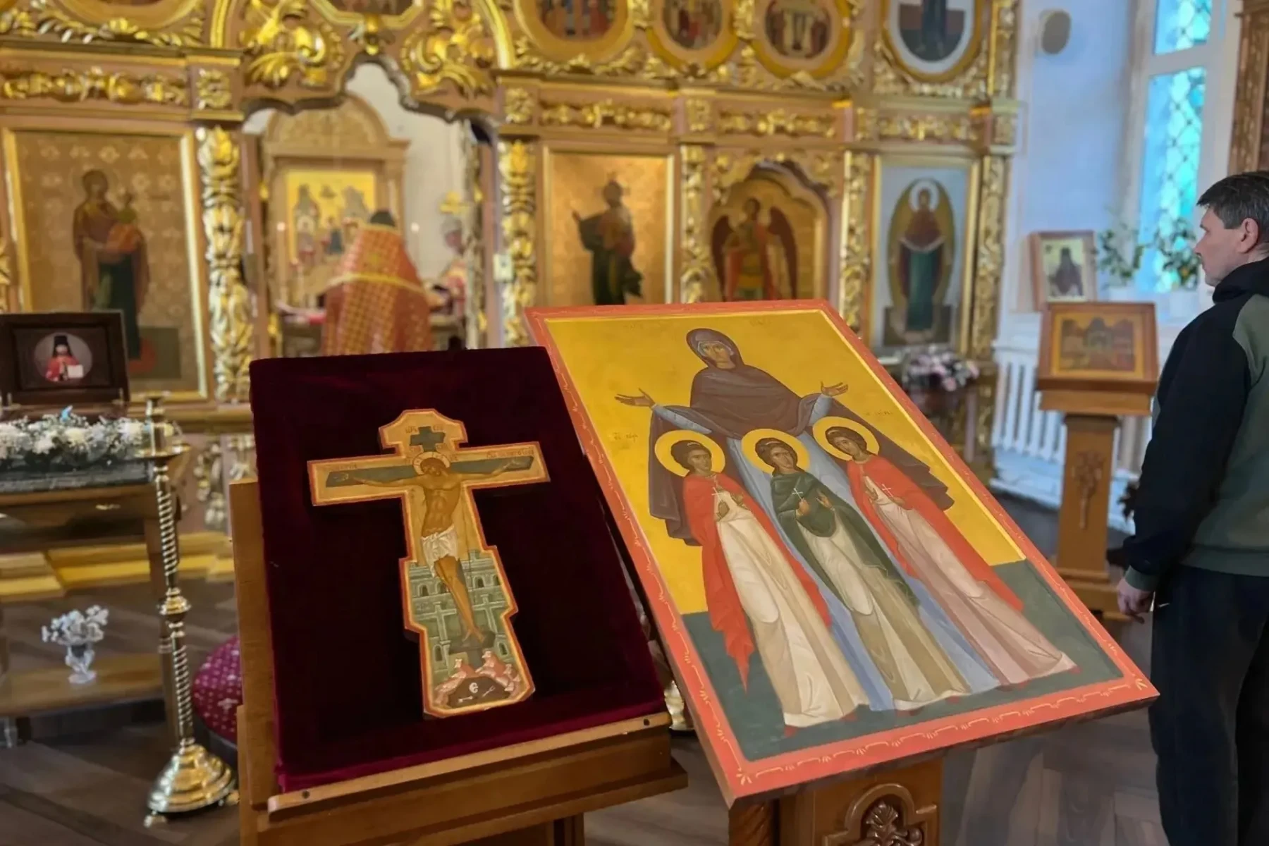 Божественная литургия в день памяти святых мучениц Веры, Надежды, Любови и матери их Софии.