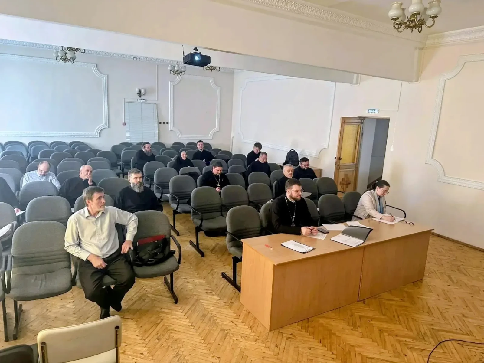 Студенты-заочники защитили курсовые работы Студенты-заочники защитили курсовые работы